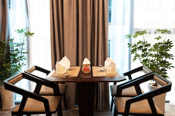 majestic premium hotel