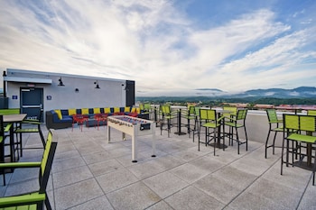 tru by hilton pigeon forge tn