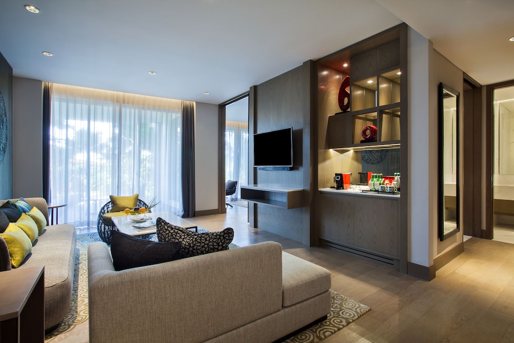 pullman ciawi vimala hills resort