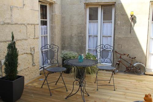 une chambre en ville
