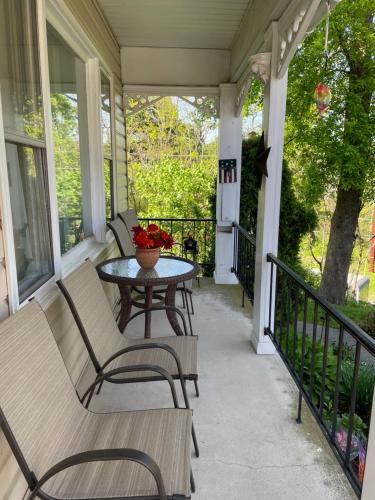 hillcrest bed and breakfast