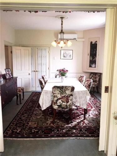 hillcrest bed and breakfast