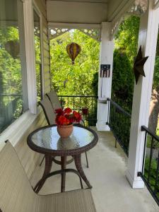hillcrest bed and breakfast