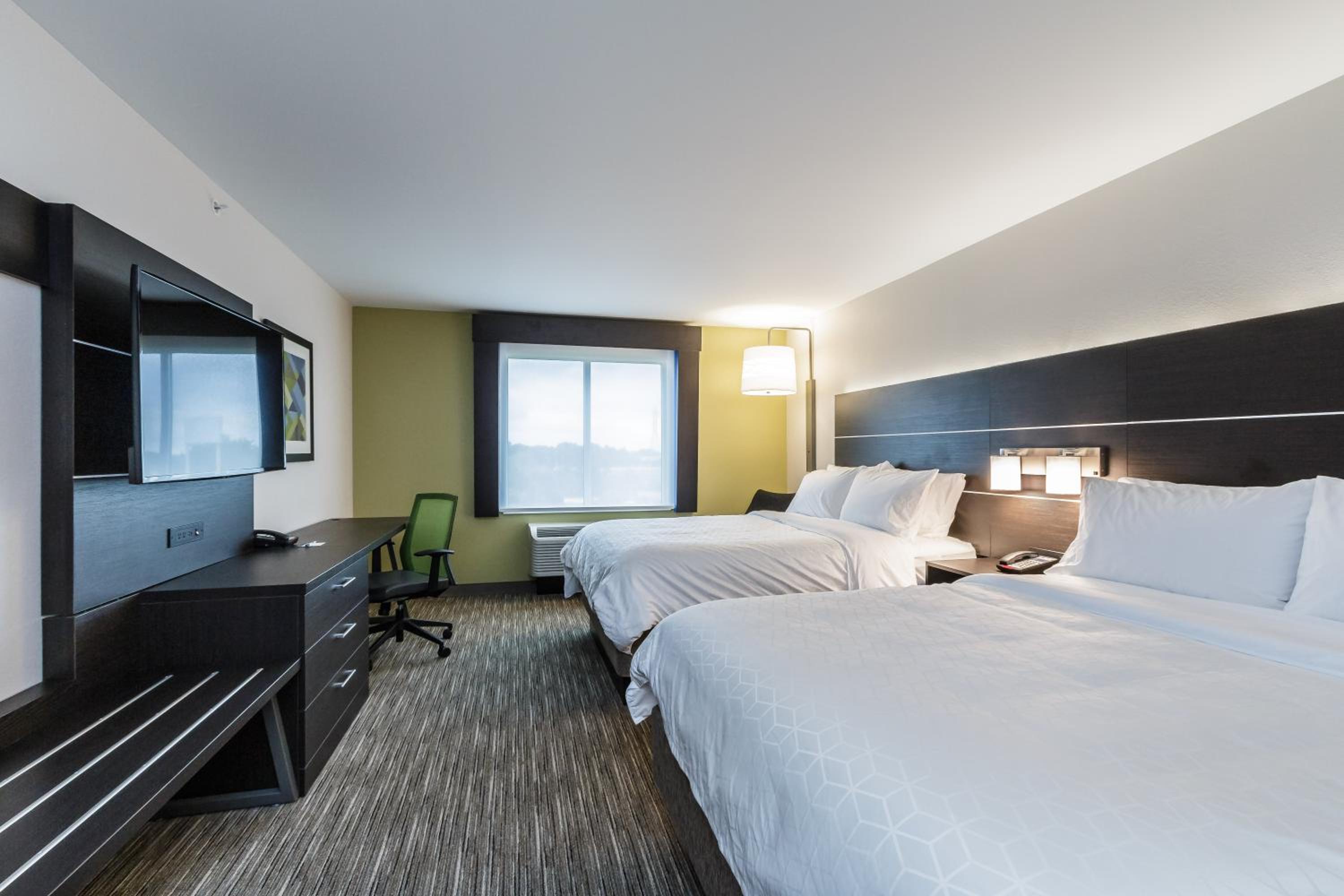 holiday inn express and suites south bend casino