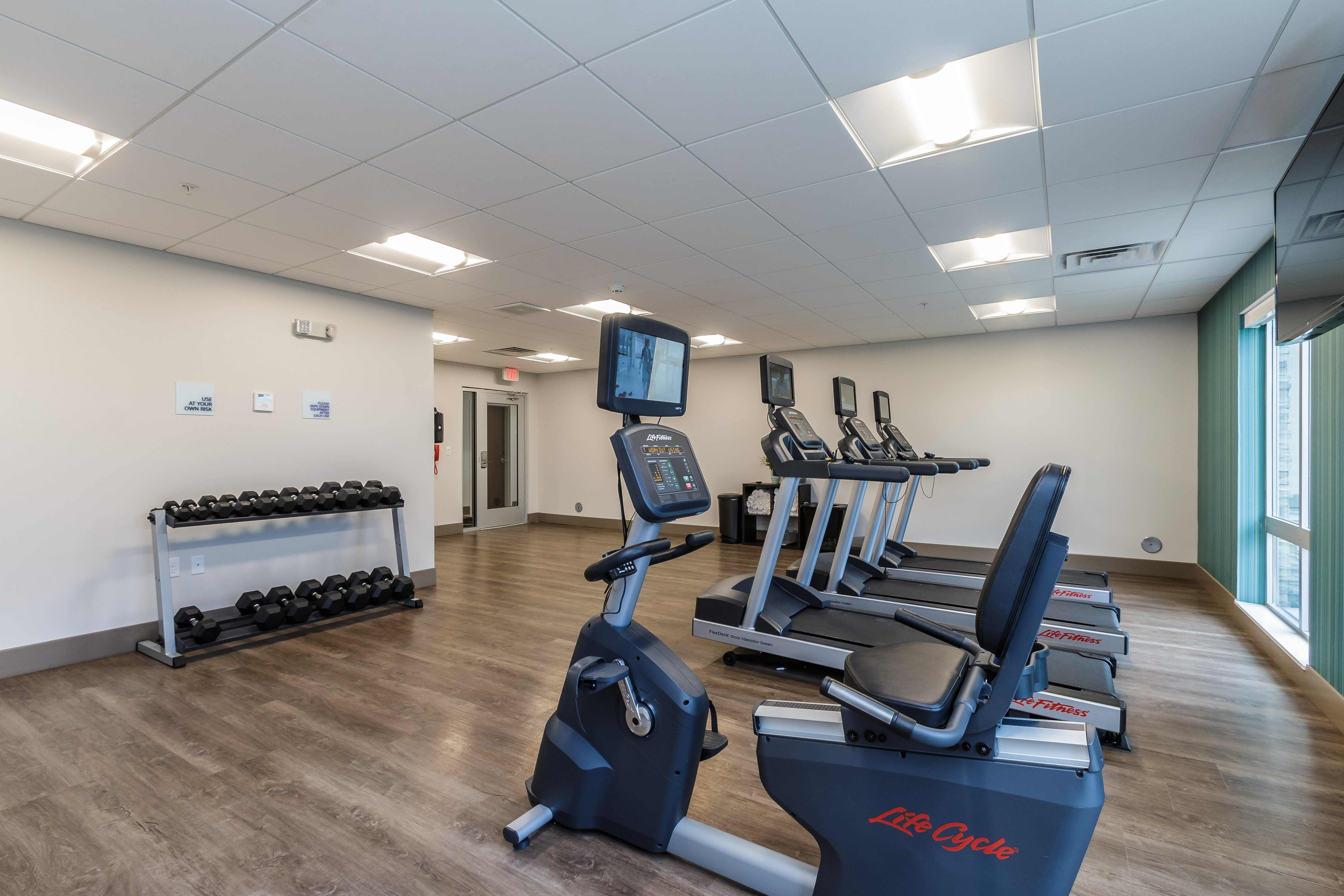 holiday inn express and suites south bend casino