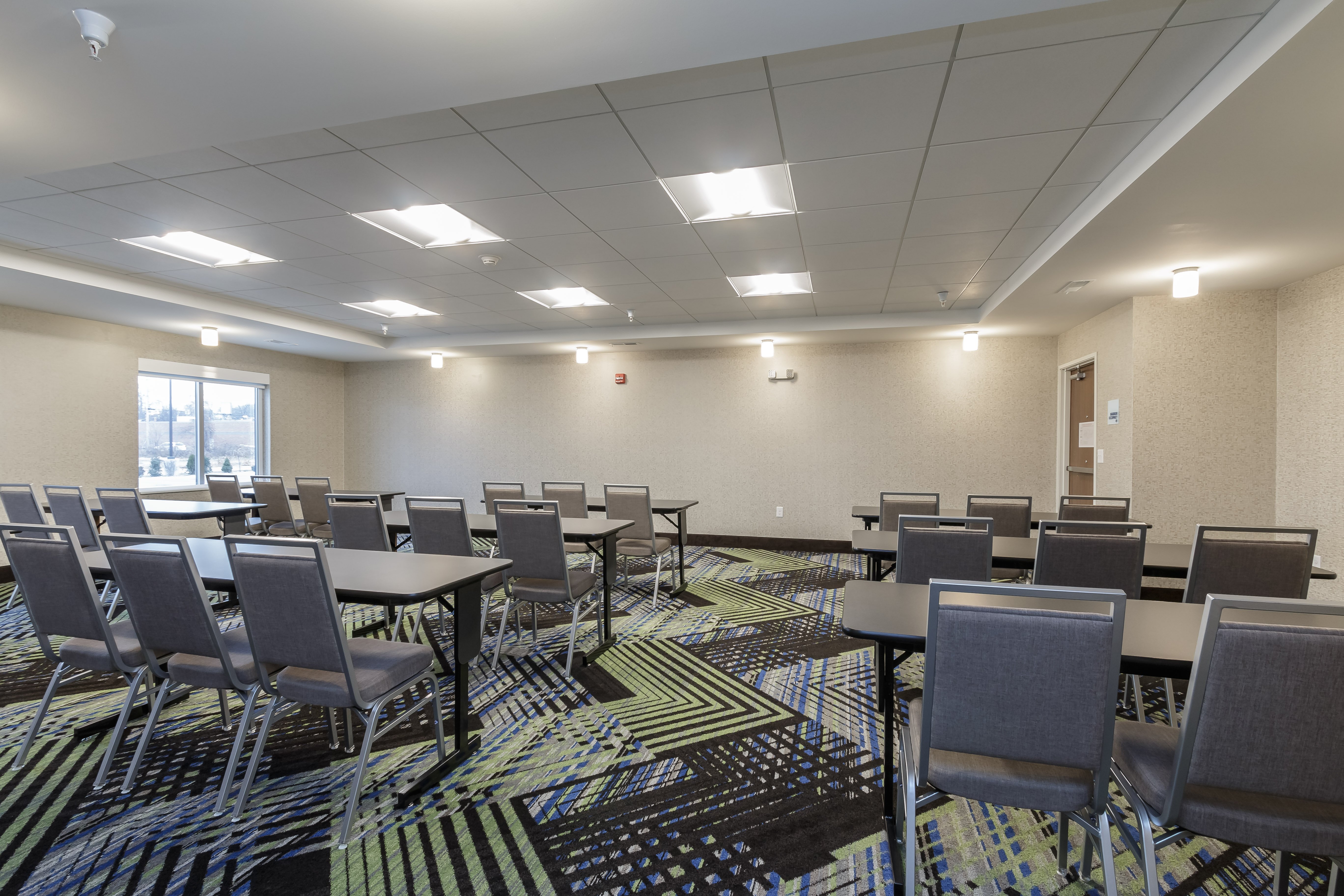 holiday inn express and suites south bend casino