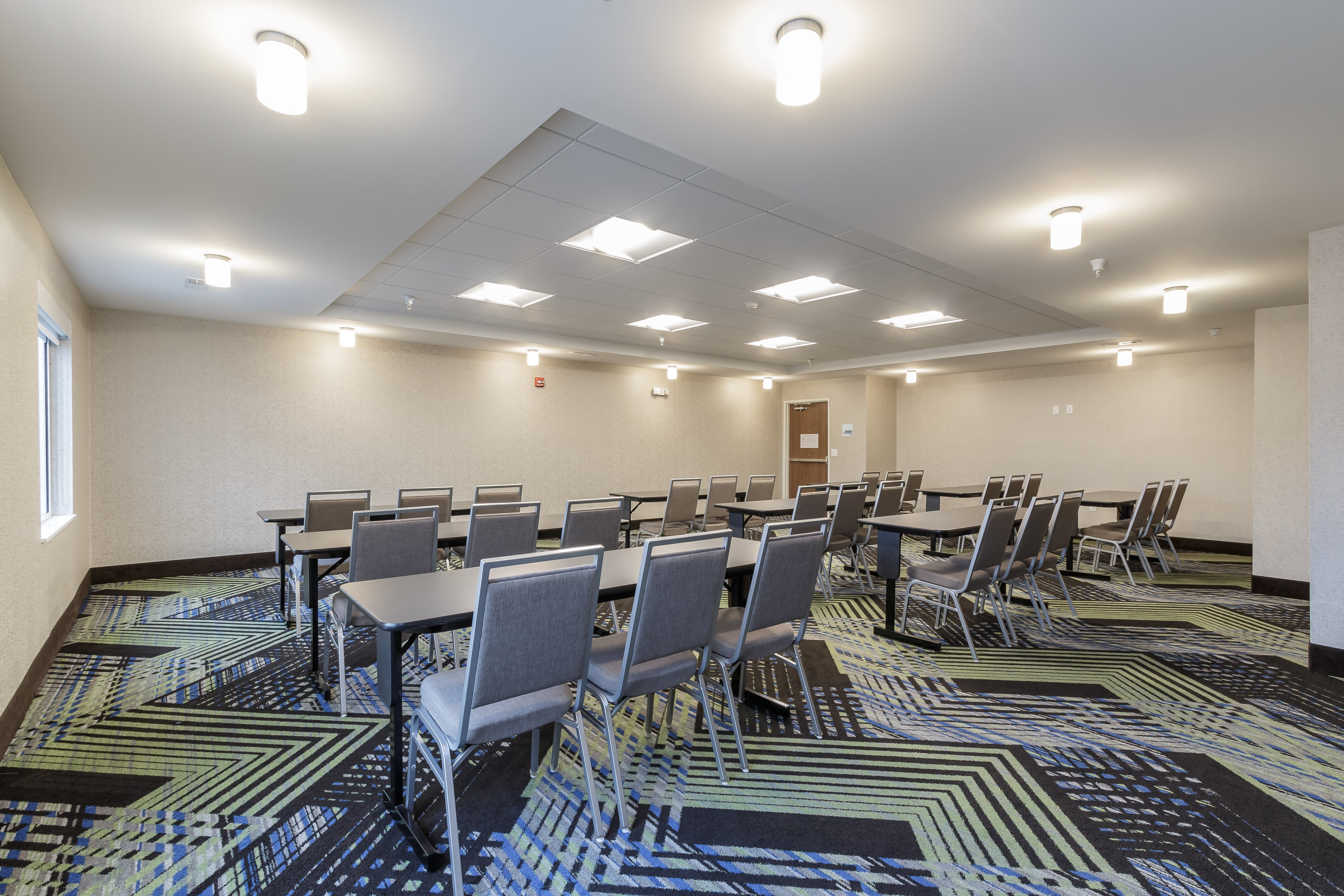 holiday inn express and suites south bend casino