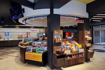 tru by hilton meridian