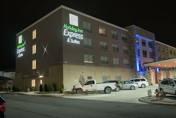 holiday inn express and suites merrillville an ihg hotel