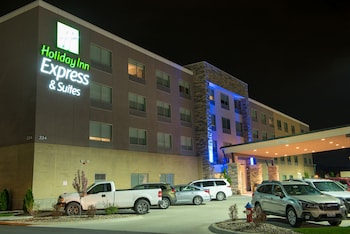 holiday inn express and suites merrillville an ihg hotel