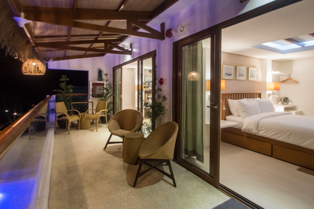 signature boracay blue