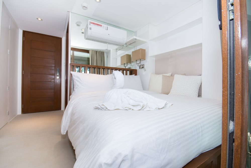 signature boracay blue