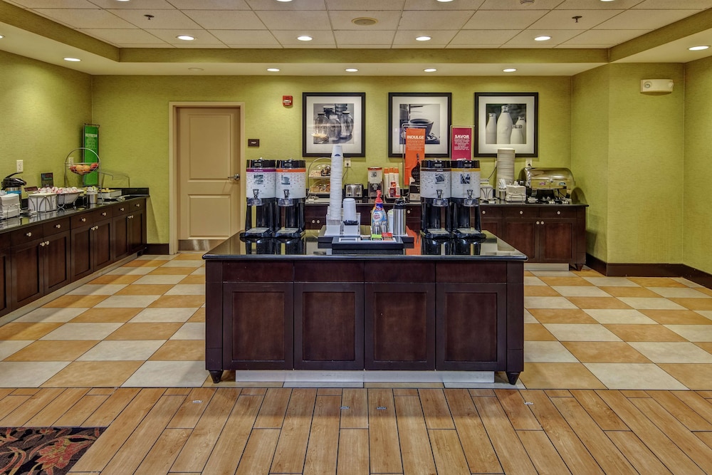 hampton inn blytheville