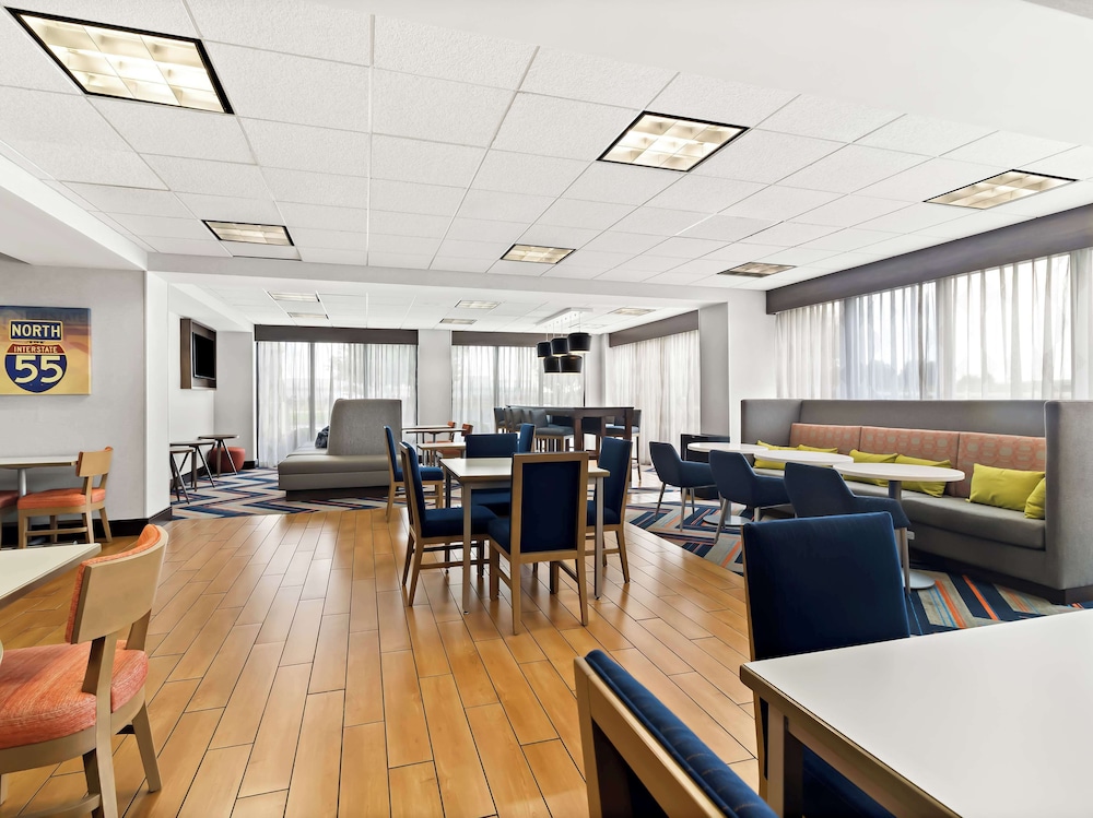 hampton inn blytheville