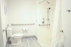 hampton inn and suites mount laurel moorestown