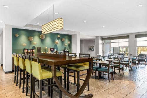 best western plus bolivar hotel and suites