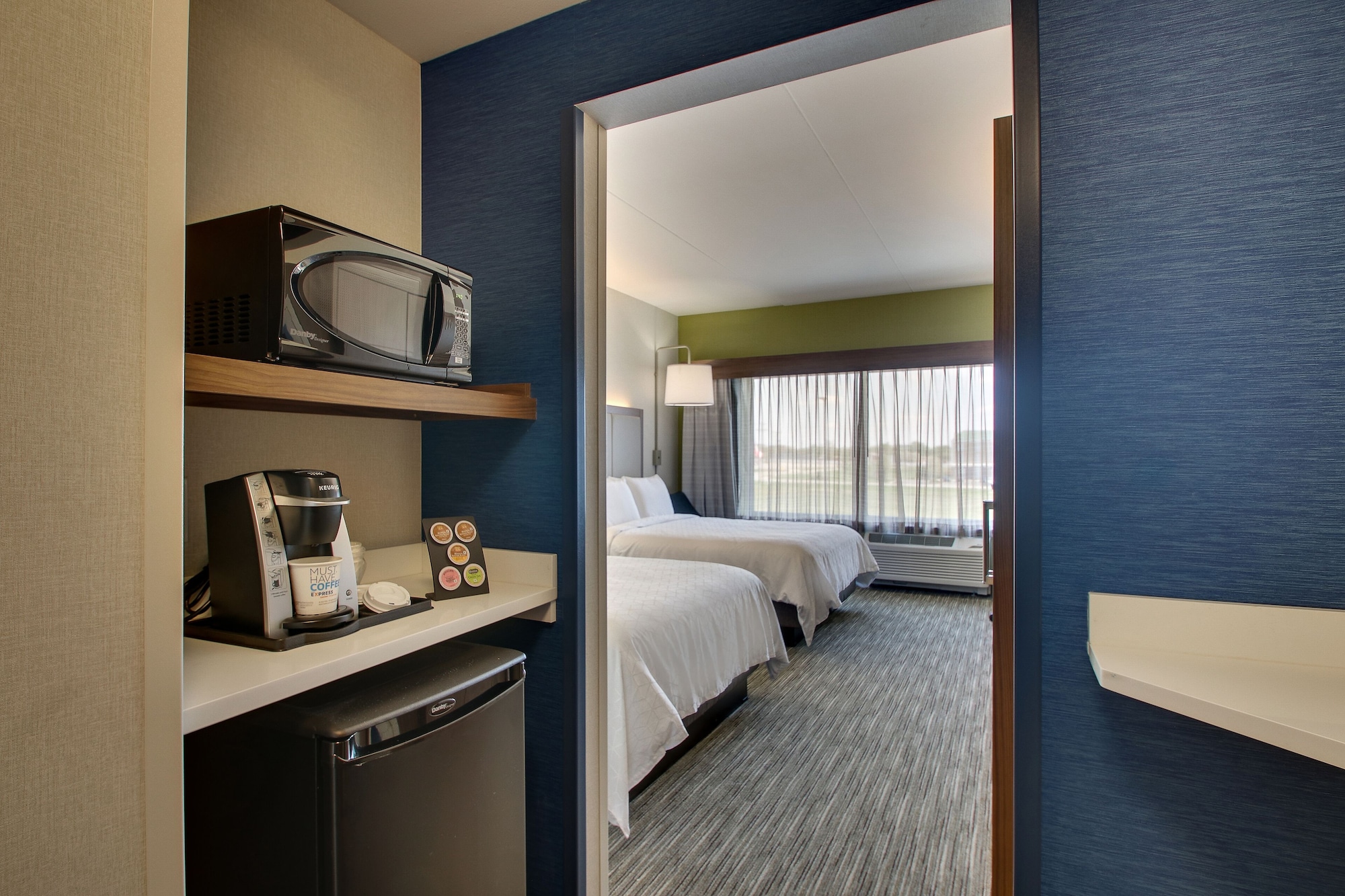 holiday inn express and suites findlay north an ihg hotel