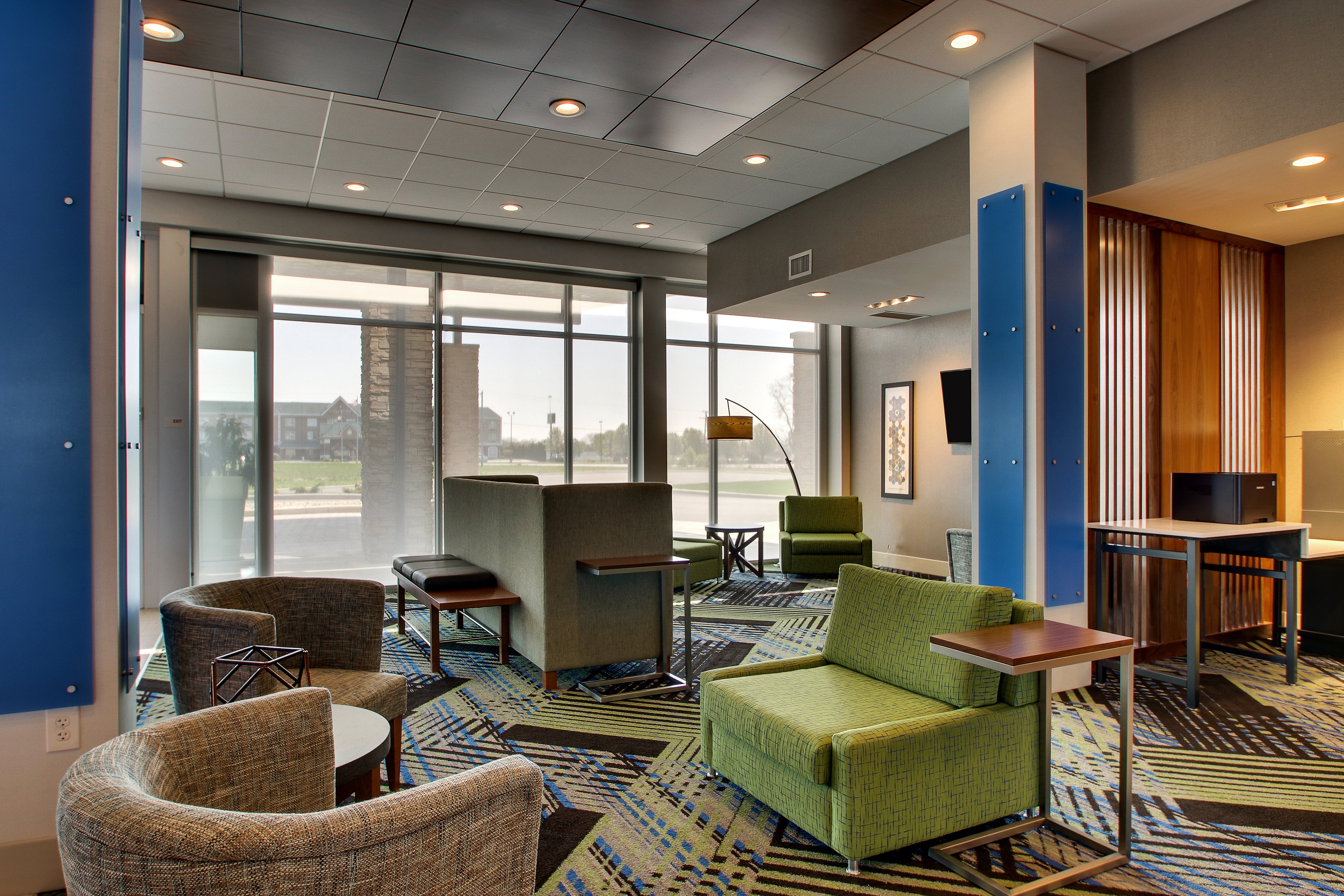 holiday inn express and suites findlay north an ihg hotel