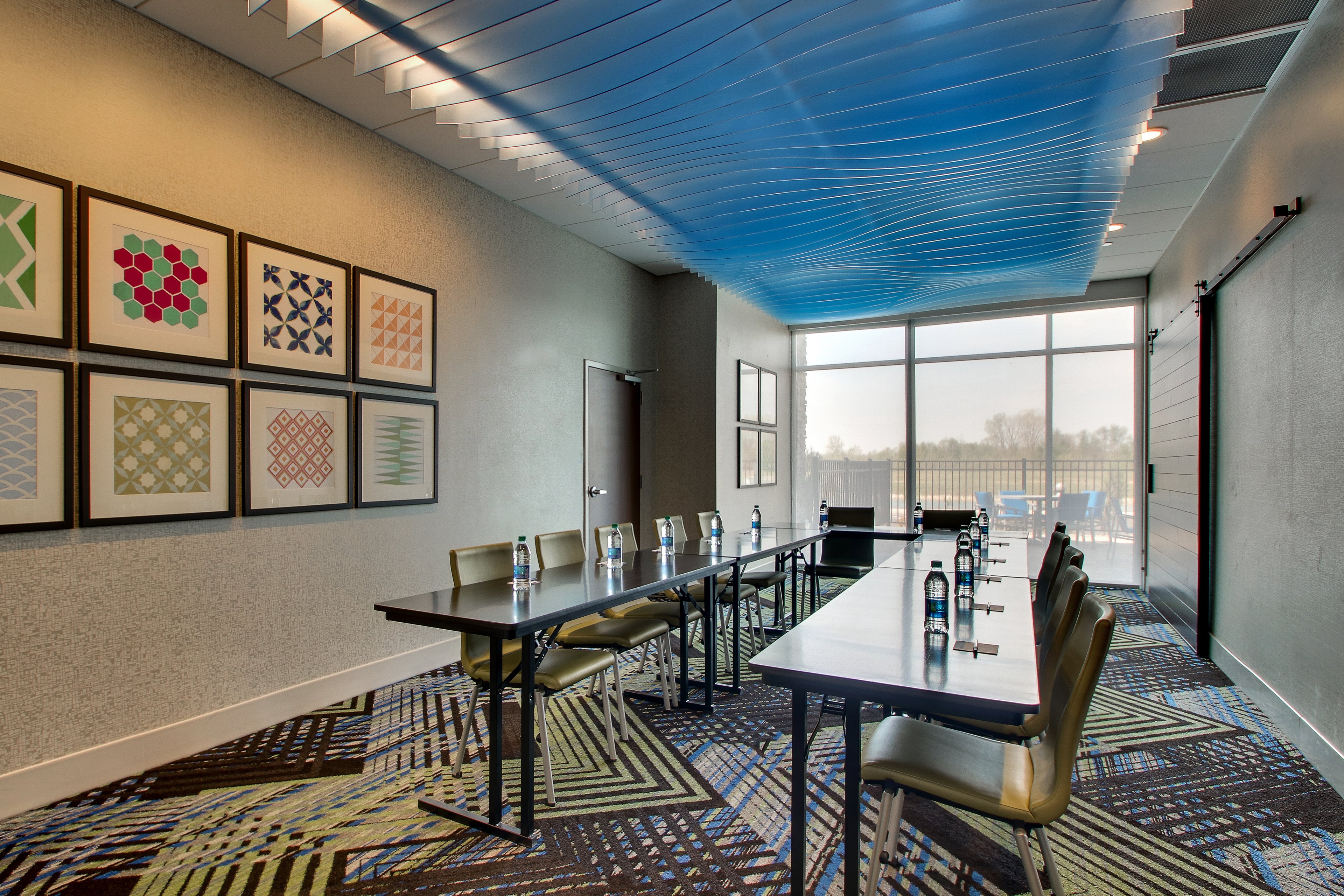 holiday inn express and suites findlay north an ihg hotel