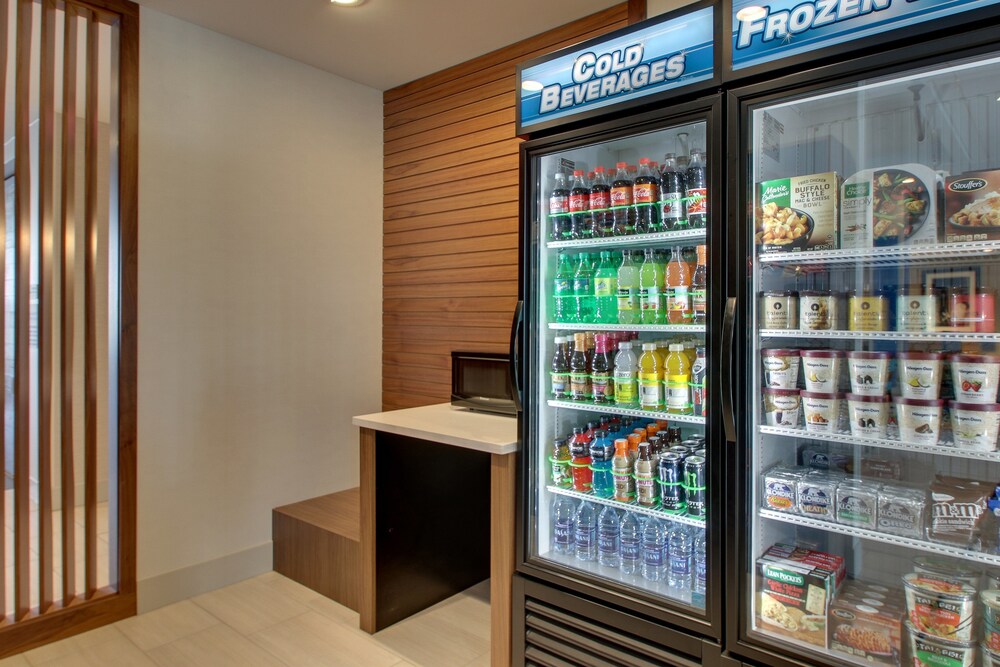 holiday inn express and suites findlay north an ihg hotel