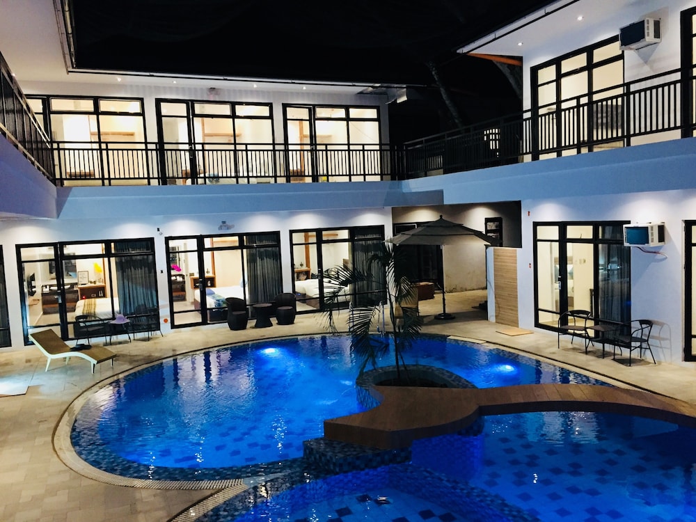 white breeze palawan boutique hotel