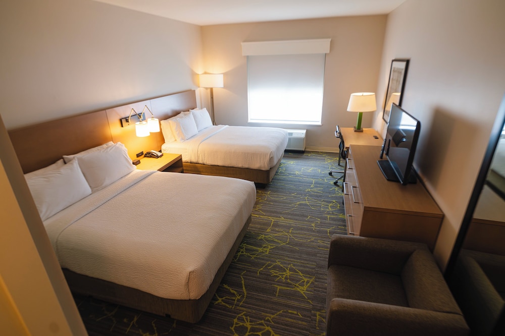 holiday inn and suites houston nw willowbrook