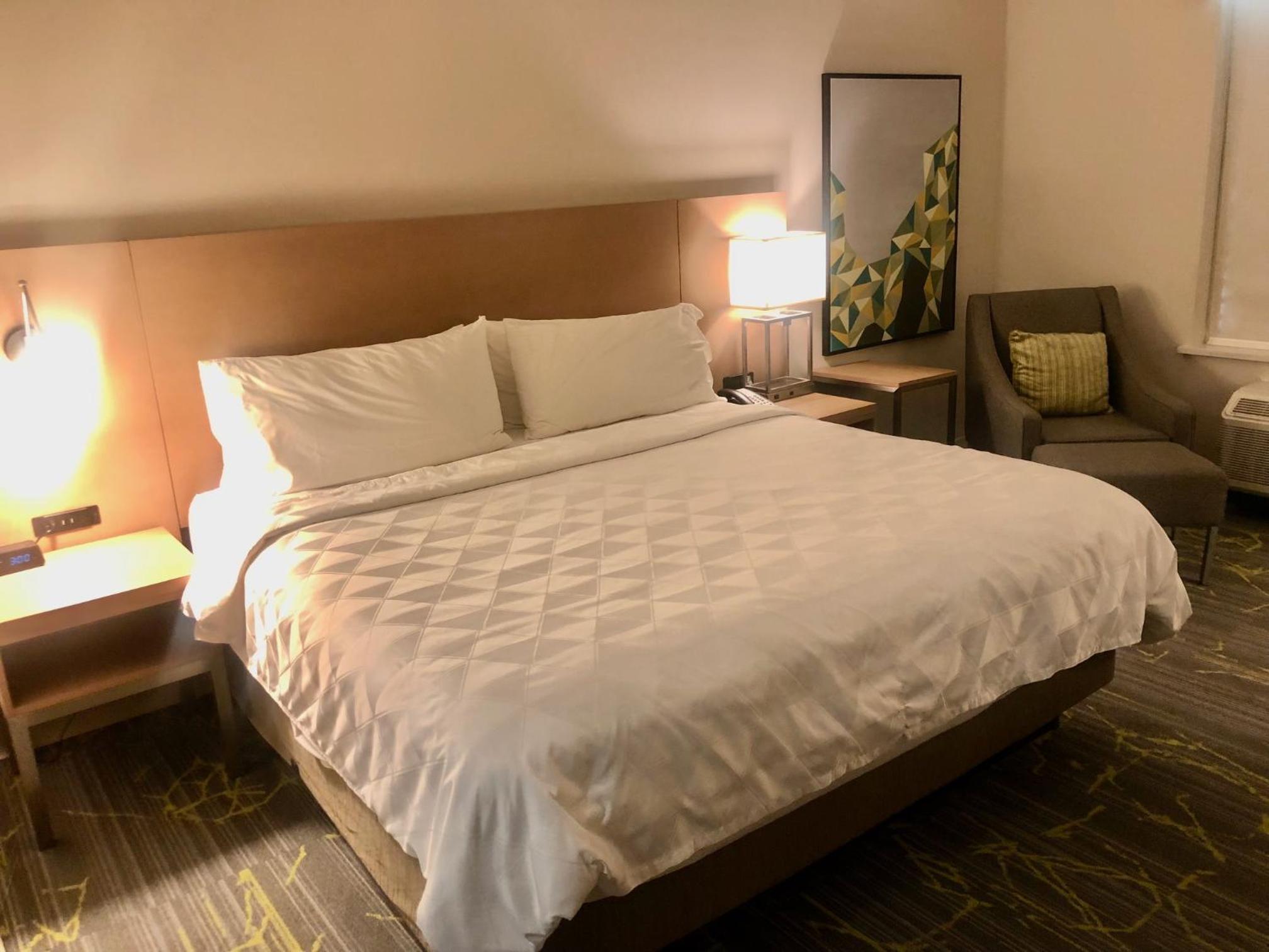 holiday inn and suites houston nw willowbrook