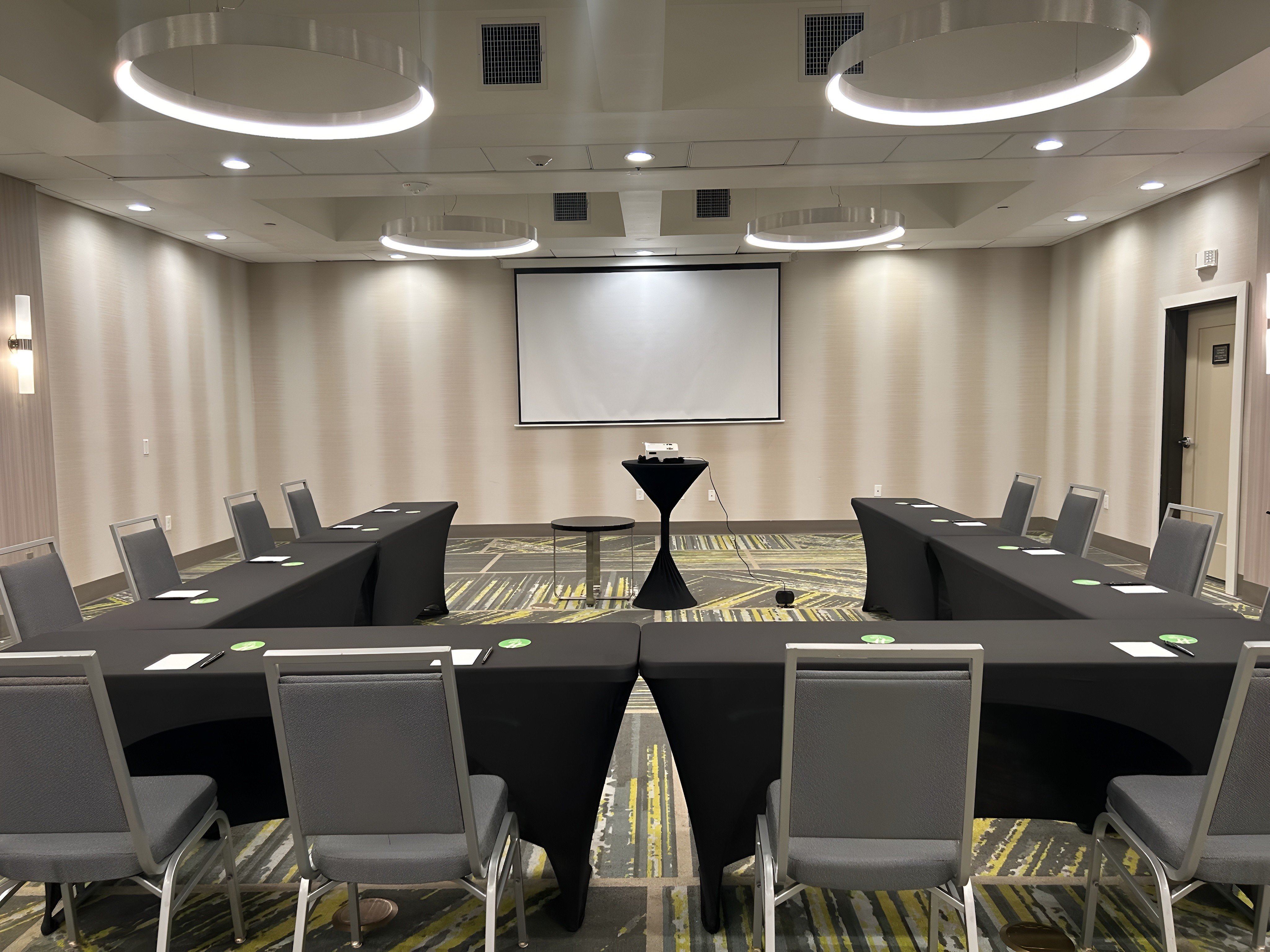 holiday inn and suites houston nw willowbrook