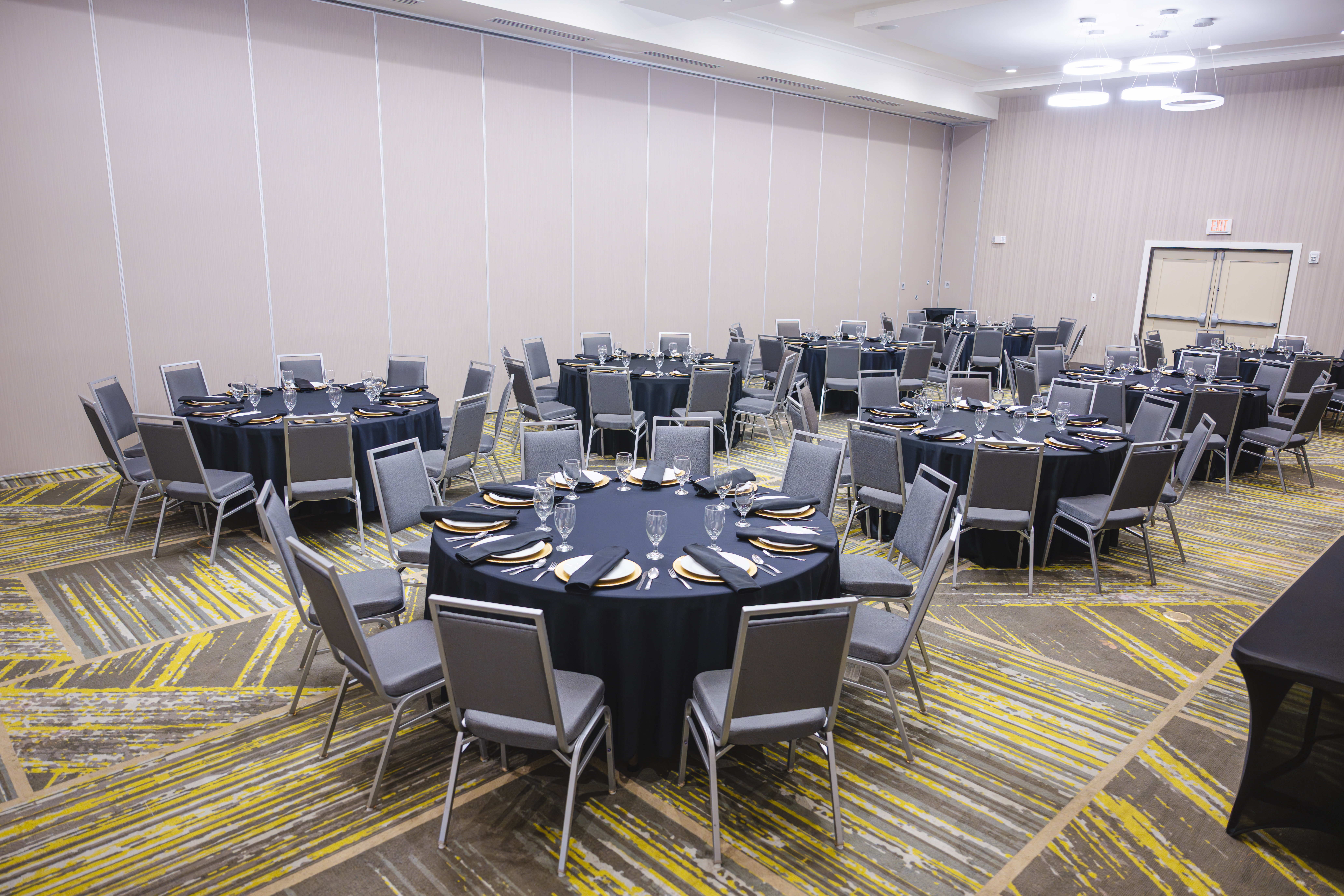 holiday inn and suites houston nw willowbrook