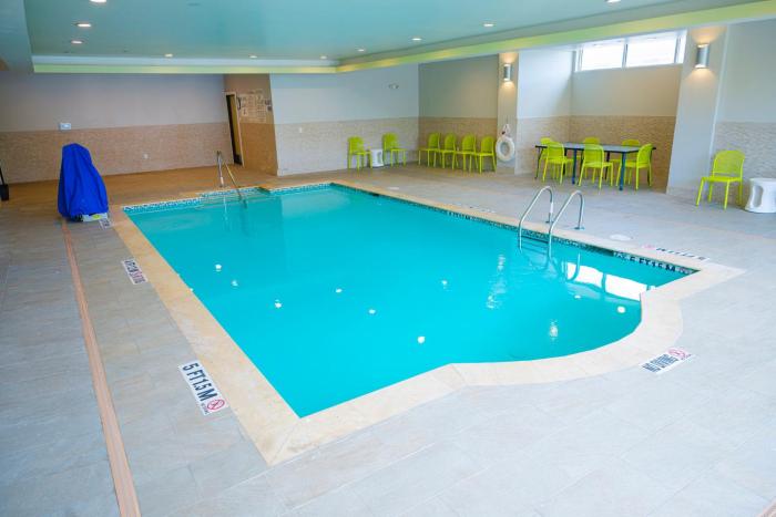 holiday inn and suites houston nw willowbrook