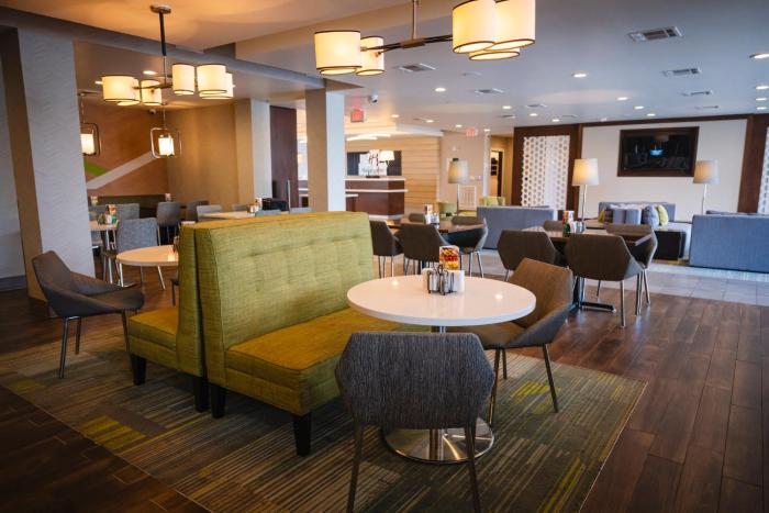 holiday inn and suites houston nw willowbrook