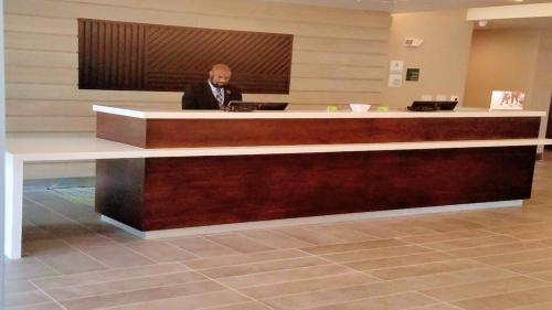 holiday inn and suites houston nw willowbrook