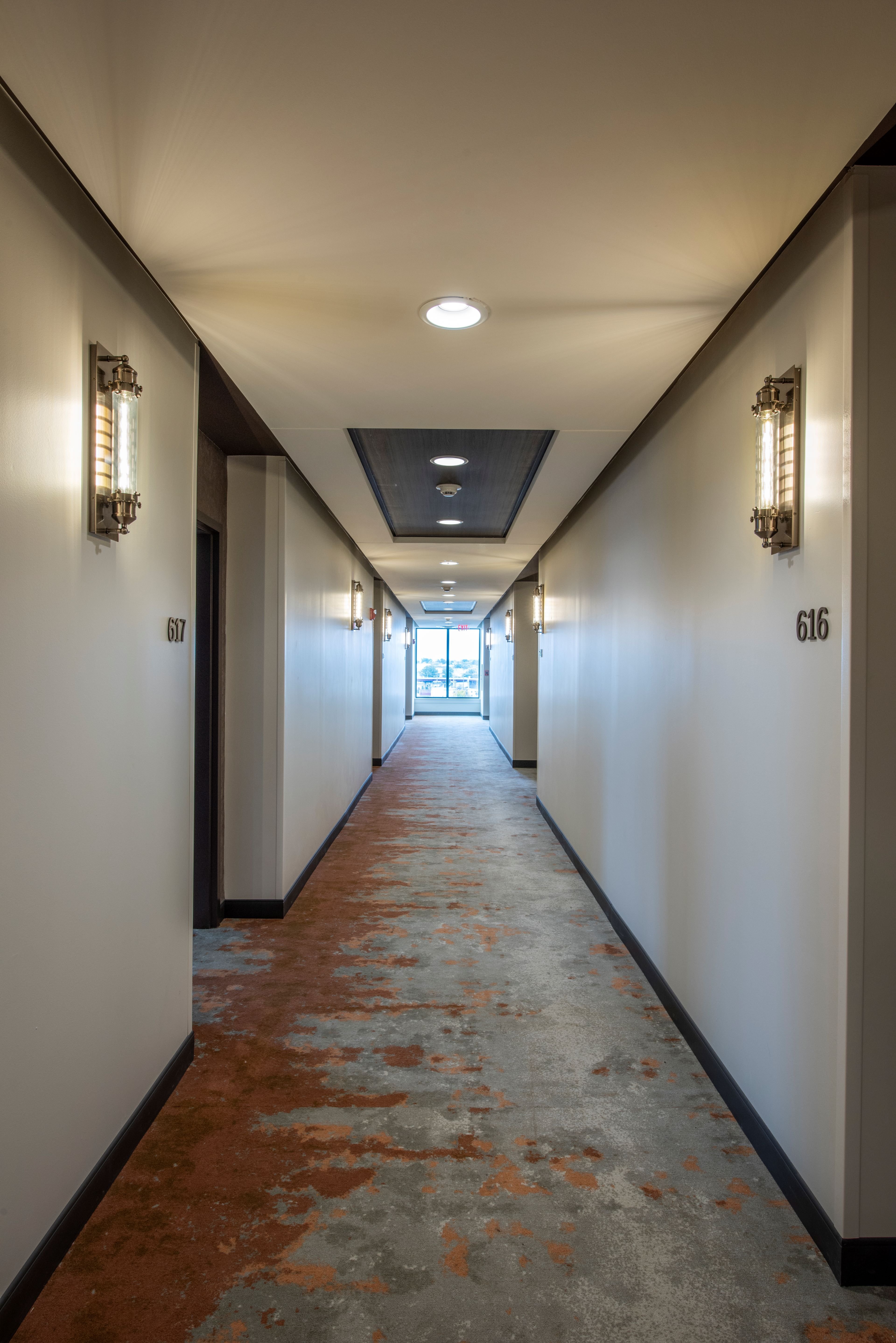 hotel indigo tulsa dwtn entertainment area an ihg hotel
