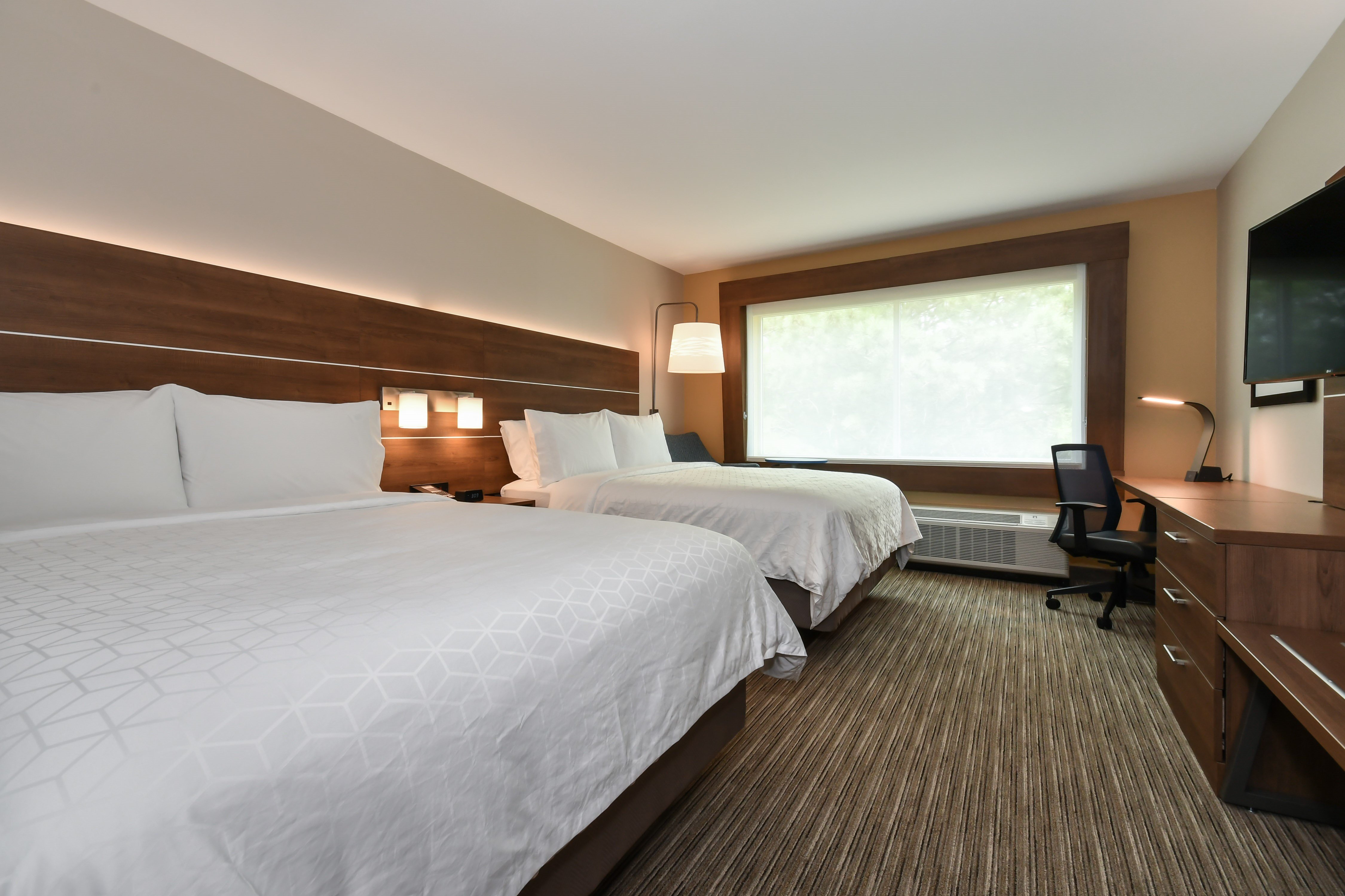 hol inn exp and suites charlotte ballantyne