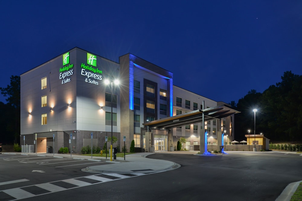 hol inn exp and suites charlotte ballantyne