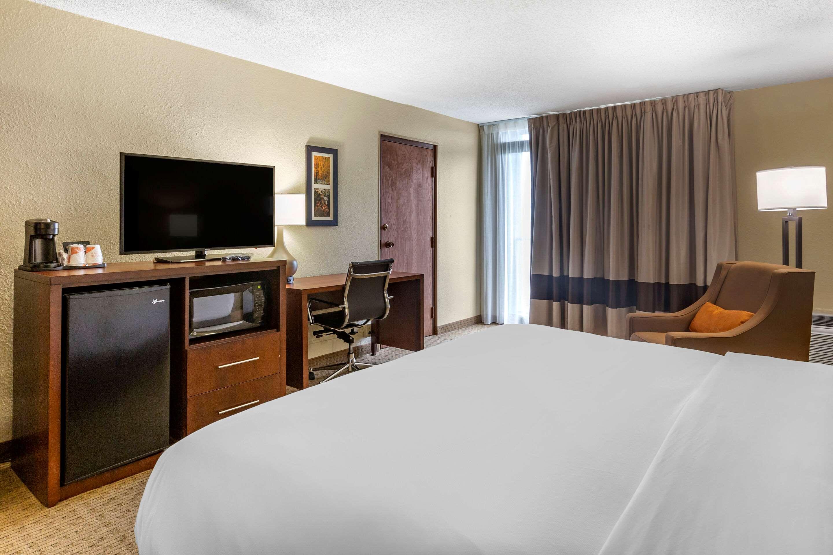 comfort inn and suites near danville mall