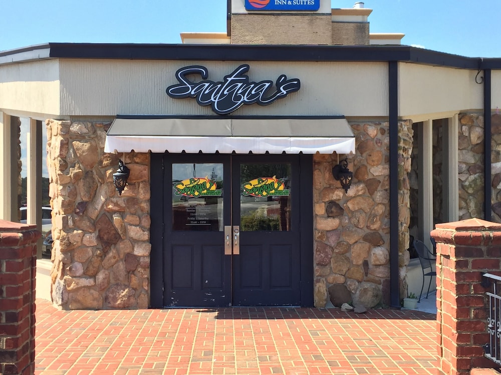 comfort inn and suites near danville mall