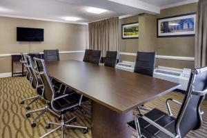 comfort inn and suites near danville mall