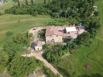 tizzano val parma