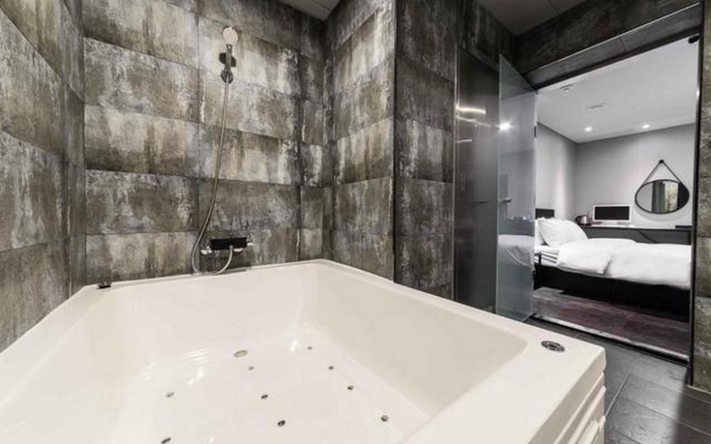 yangju hotel black
