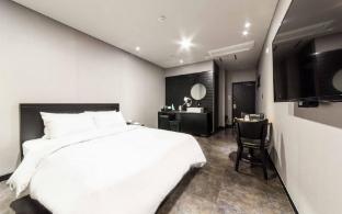 yangju hotel black