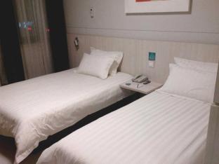 jinjiang inn langfang pedestrian street