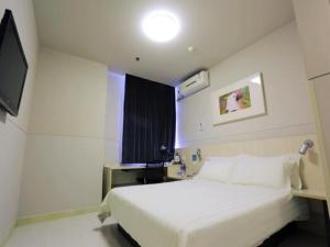 jinjiang inn langfang pedestrian street