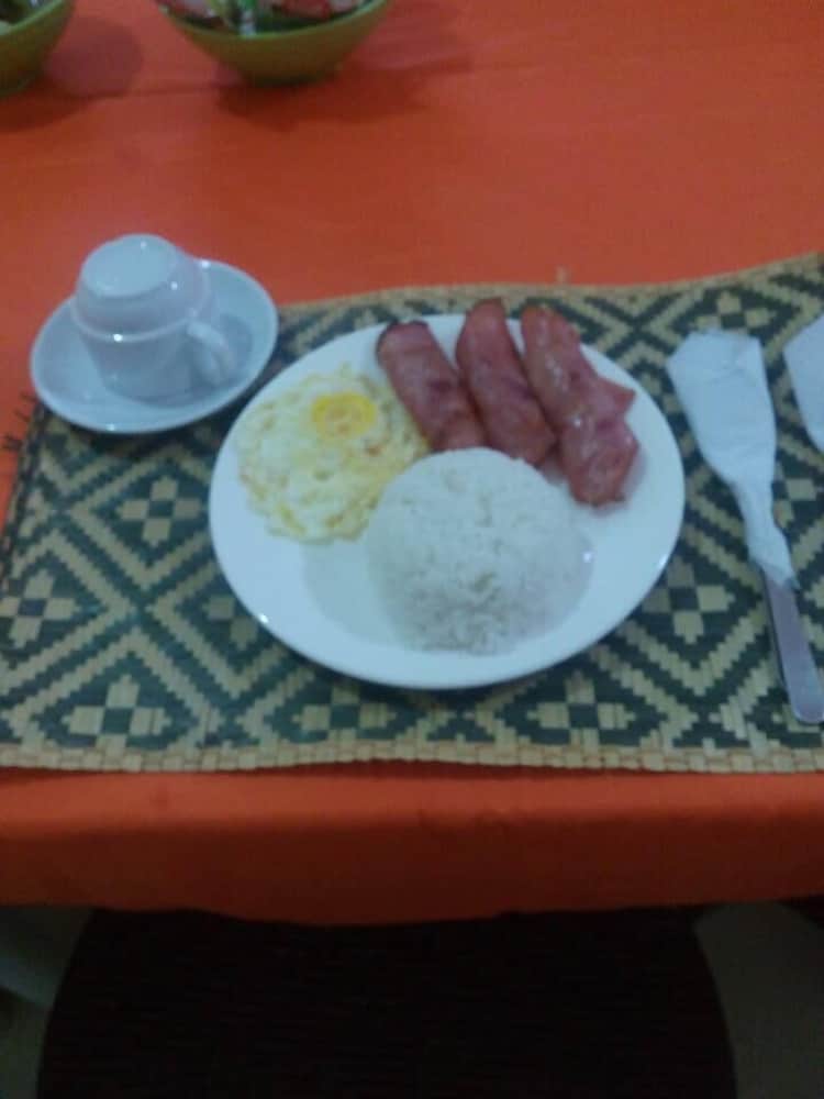 lan bless pension house