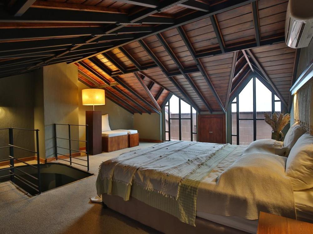 the green goose hotel