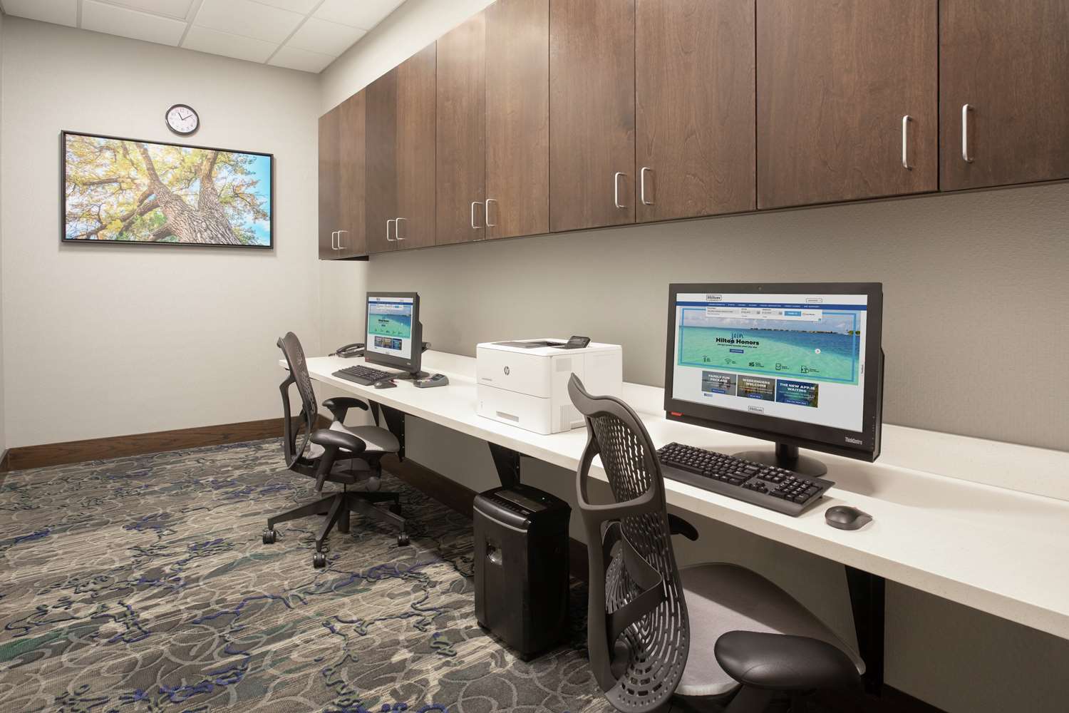 hilton garden inn omaha aksarben village