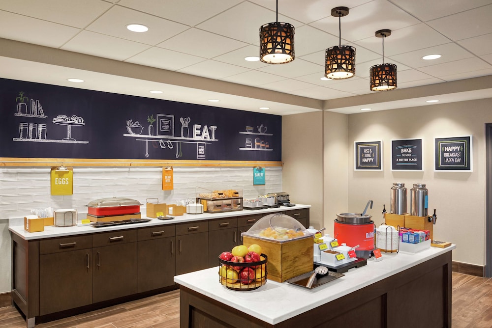 hampton inn and suites overland park south