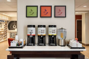 hampton inn and suites overland park south