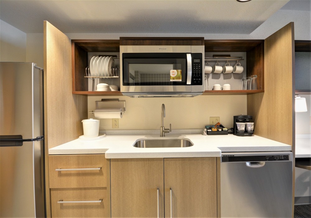 home2 suites by hilton portland airport