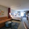 home2 suites by hilton portland airport